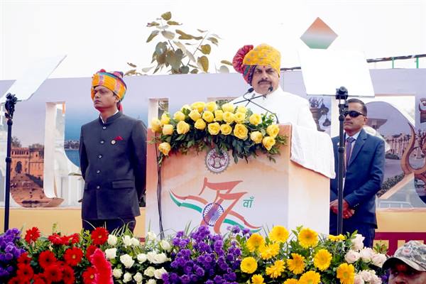 cm-mohan-yadav-hoists-national-flag-shipra-ujjain-republic-day-2026