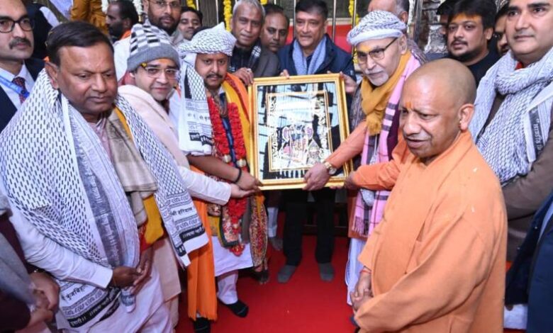 cm-yogi-bjp-president-visit-banke-bihari-temple-mathura