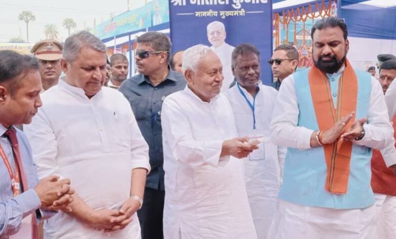 समृद्धि यात्रा के दौरान भागलपुर में ₹442 करोड़ की योजनाओं का शुभारंभ, CM नीतीश कुमार ने दी रफ्तार पर जोर