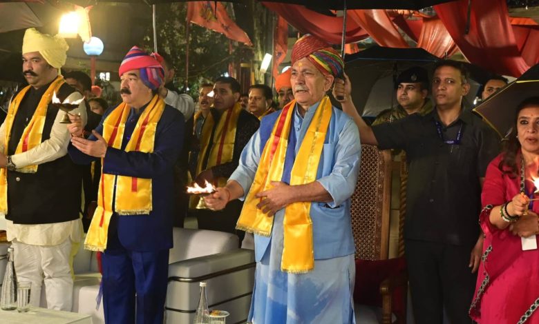 जम्मू में श्री रघुनाथ जी की आरती में शामिल हुए उपराज्यपाल, आध्यात्मिक चेतना जगाने का किया आह्वान